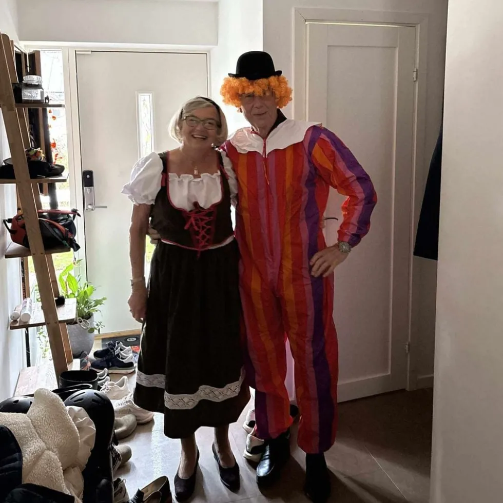 Itävaltalainen Naisten Naamiaisasu