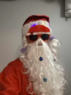 Joulupukin parta ja Peruukki
