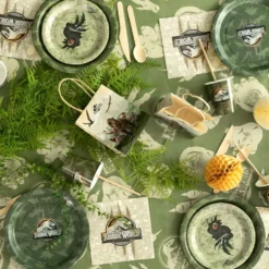 Jurassic World -pahvilautaset