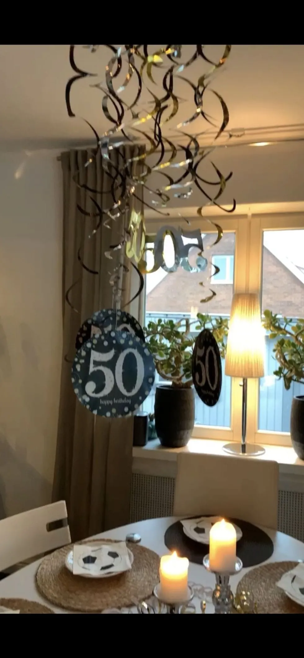 Kiehkurat 50 Kulta/Hopea Riippuva Koriste