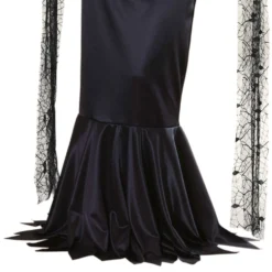 Morticia Addamsin perhe Naamiaisasu