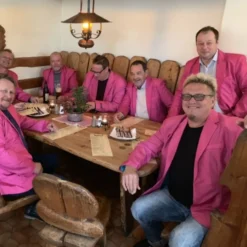 OppoSuits Mr Pink Puku