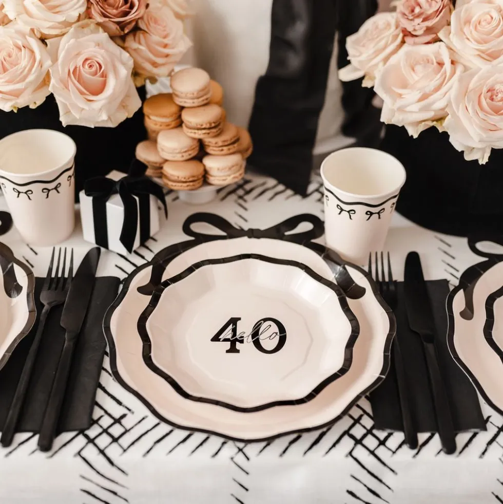 Pahvinen Leipälautanen Hello 40 Rusetti