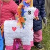 Pinata Yksisarvinen Nauhoilla