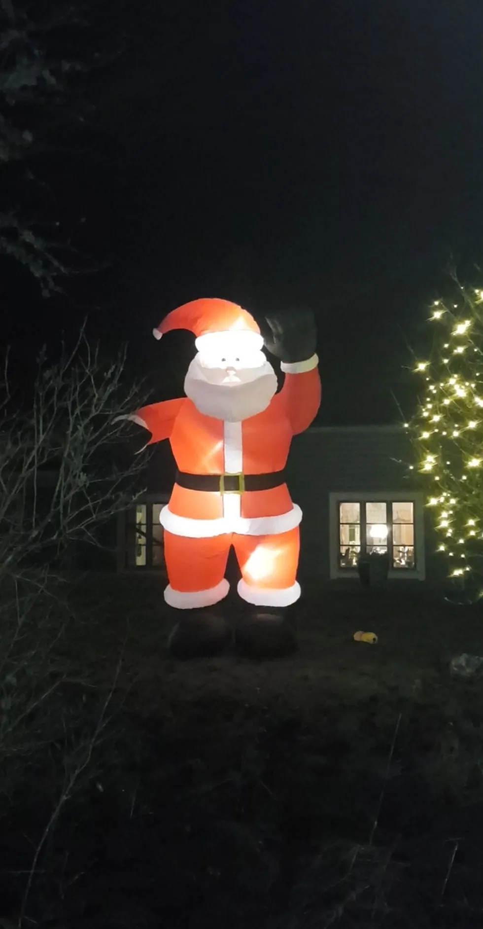 Puhallettava Jättijoulupukki Valolla