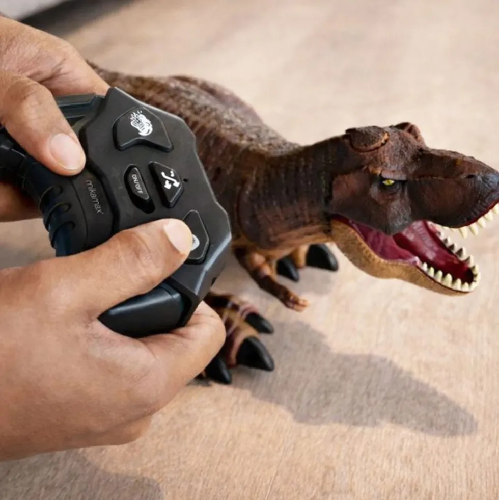Savutteleva radio-ohjattava T-Rex