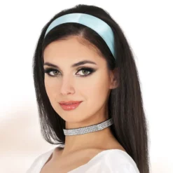 Strassikoristeinen choker-kaulakoru