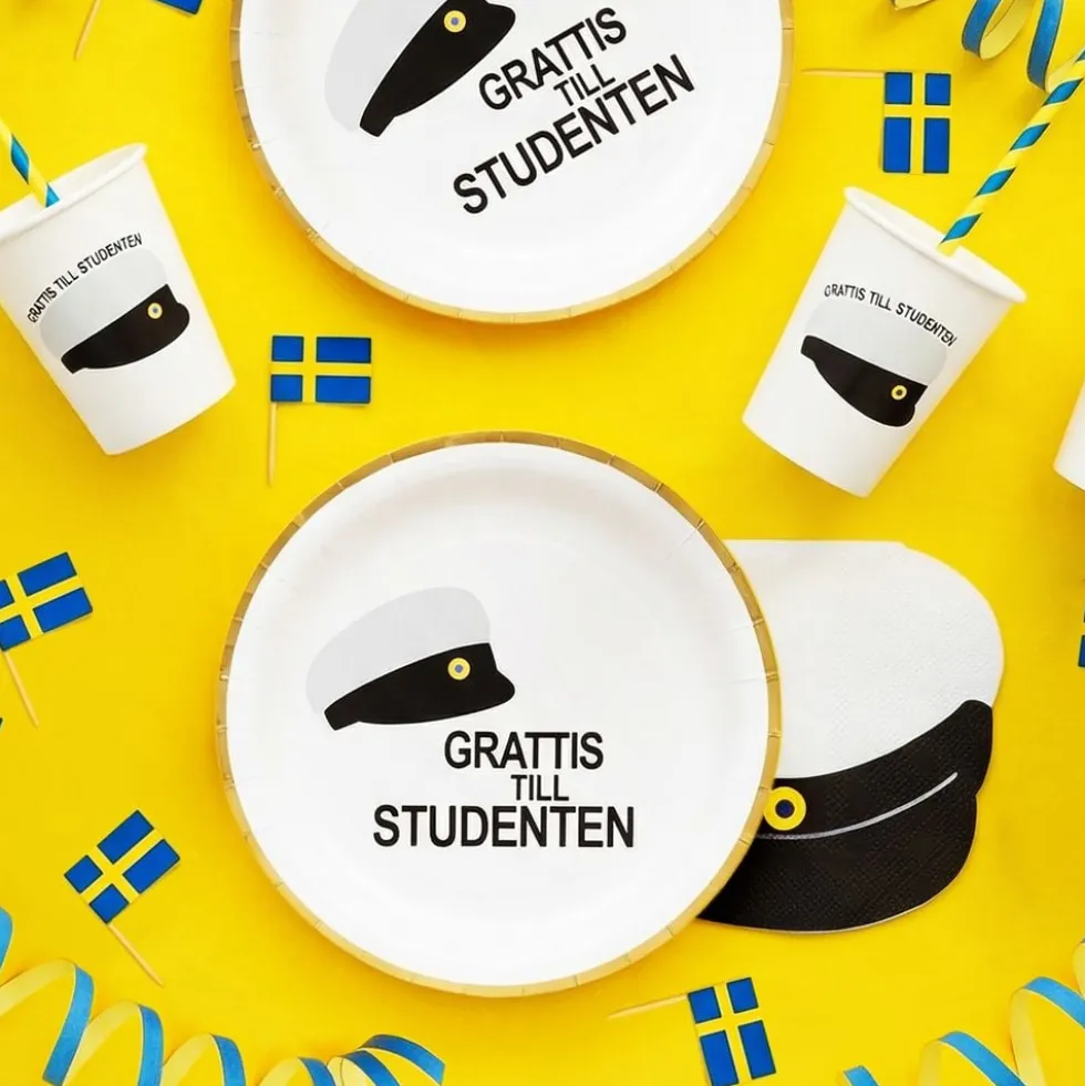 Studentinlakkipahvilautaset