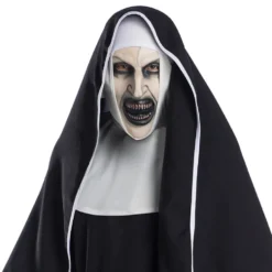 The Nun Deluxe Naamiaisasu