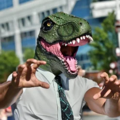 T-Rex-naamio