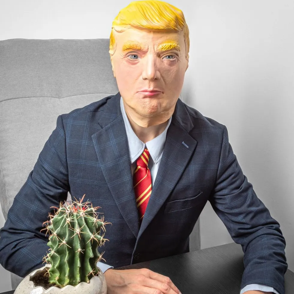 Trump-naamari