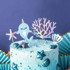 Täytekakkukoriste Narwhal