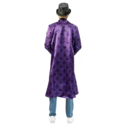 Violetti viitta hämähäkinverkolla